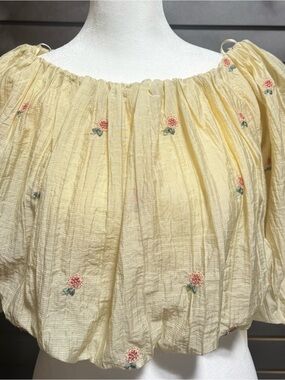 New Camellia Off Shoulder Floral Embroidery Soft Yellow Blouse